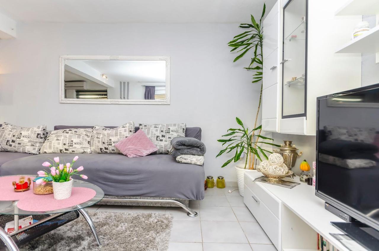 Apartment Branislava Rogoznica  Eksteriør billede